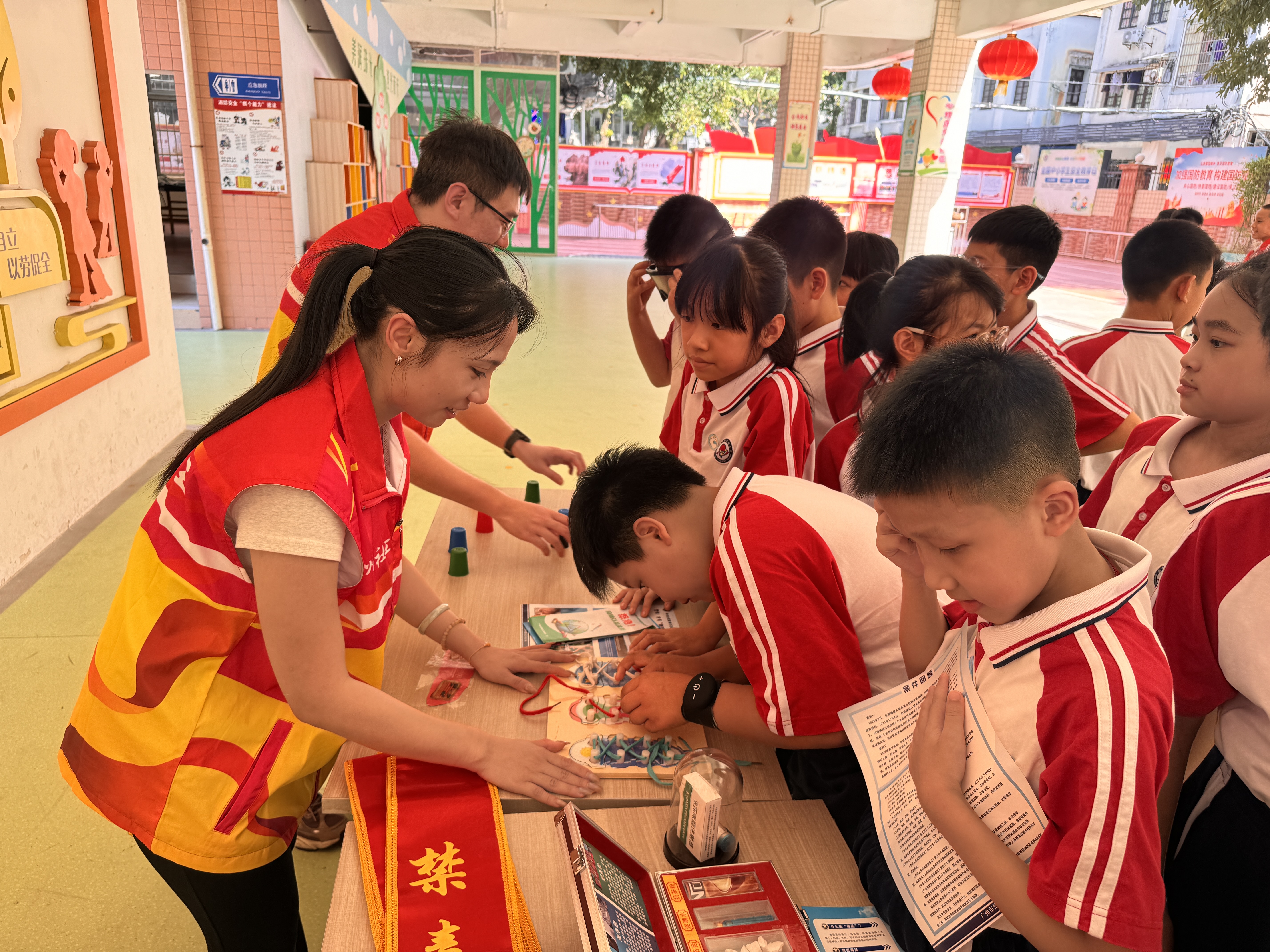 学生参与小游戏.jpg